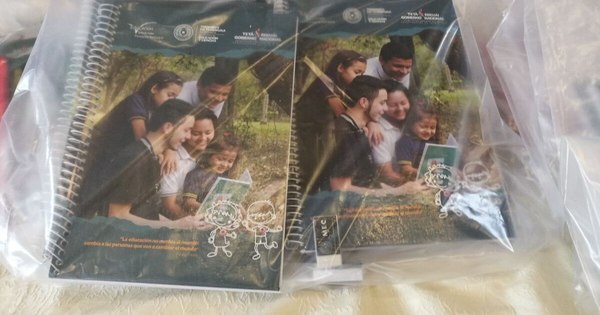 La Nación / MEC insta a padres de alumnos que migran de institución a exigir los kits escolares a los directores