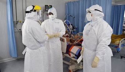 Para sindicato de médicos, la crisis sanitaria no se soluciona con la salida de Mazzoleni - ADN Digital