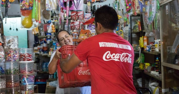 La Nación / Coca-Cola celebra apoyar el empoderamiento de 5 millones de mujeres