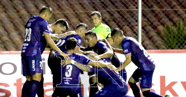 La Nación / Guaireña celebra en Los Jardines