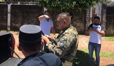Imputan a policías que habrían “plantado” droga en camioneta - Noticiero Paraguay