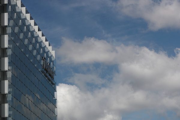 La inversión de Telefónica se devaluó en países como Argentina y Brasil - MarketData