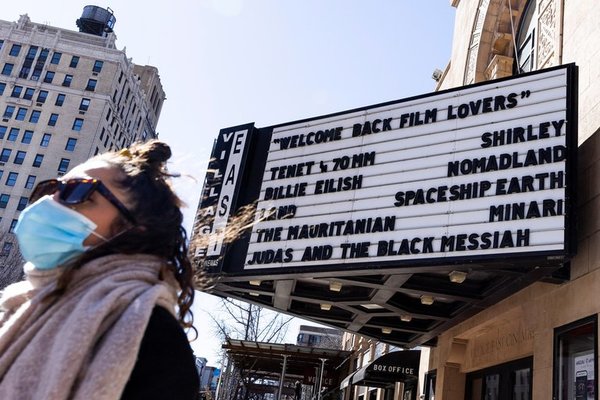 Reabrieron los cines de Nueva York con importantes medidas de seguridad | Ñanduti