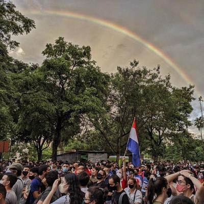 #EstoyParaElMarzo2021: multitudinaria convocatoria pacífica, termina con incidentes