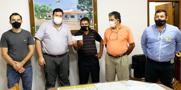 ENTREGAN APORTES PARA LA PROVISIÓN AGUA EN COMUNIDAD RURAL DE FRAM