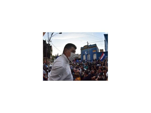 La oposición presionará para lograr la renuncia de Abdo y Velázquez