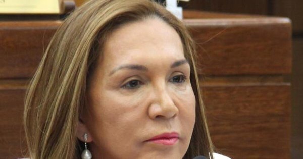 La Nación / “Imprudente” llama Zulma Gómez a Lugo por convocar a manifestarse contra Abdo
