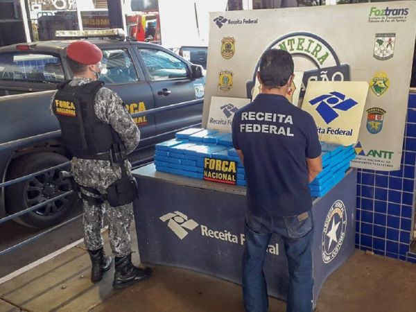 Conductor paraguayo cae con 150 kilos de cocaína en el Puente de la Amistad