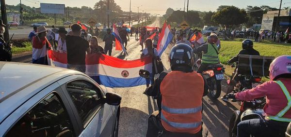 Esteños retoman protesta  - ABC en el Este - ABC Color