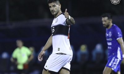 Olimpia supera con facilidad a Sol de América y trepa a la cima