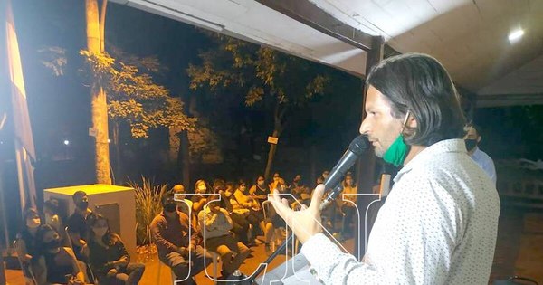 La Nación / El libro “Los soldados” fue presentado en el Este