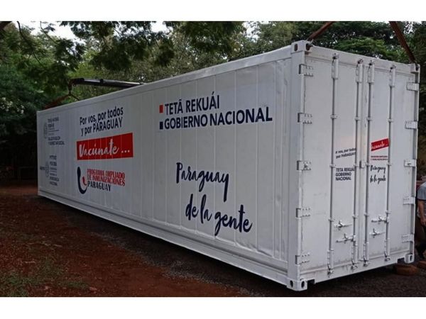 Llega contenedor para almacenar lotes de vacunas en CDE