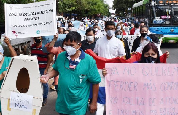 Crisis sanitaria golpea al país a un año de pandemia covid-19 - Nacionales - ABC Color
