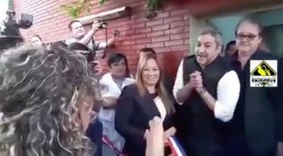 ¿Me vas a echar? ¡Uy, qué miedo tengo!