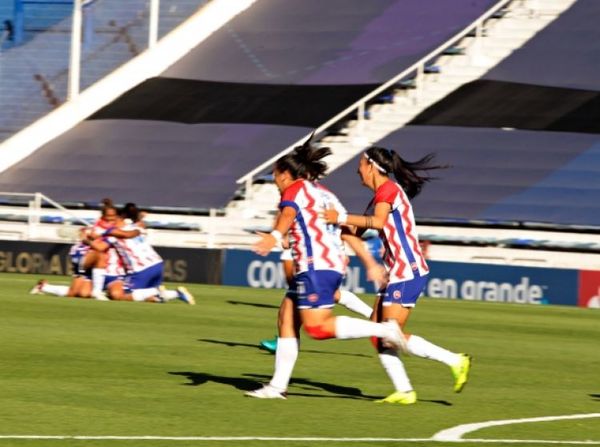 Libertadores Femenina: debut con goleada de Libertad/Limpeño