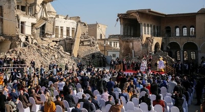 El papa Francisco visitó Mosul y rezó por las víctimas de la guerra en la ciudad que el Estado Islámico dejó en ruinas
