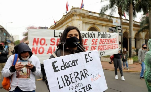 Diario HOY | Universitarios llaman a movilizarse y exigen el cumplimiento del Arancel Cero
