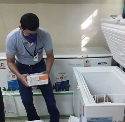 Paraguarí recibe primeras 240 dosis de vacunas antiCOVID - Nacionales - ABC Color