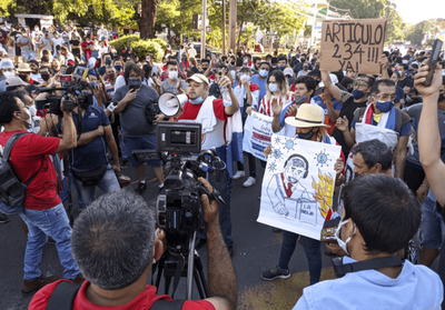 Tercer día de manifestación se desarrolla sin incidentes | Noticias Paraguay
