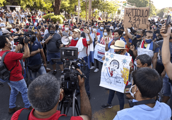 Tercer día de manifestación se desarrolla sin incidentes | Noticias Paraguay