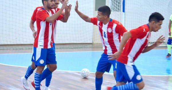 La Nación / La albirroja de futsal-FIFA supera a Panamá