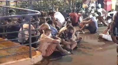 Aproximadamente 100 brasileros fueron expulsados del país tras aglomeración en un bar | Ñanduti
