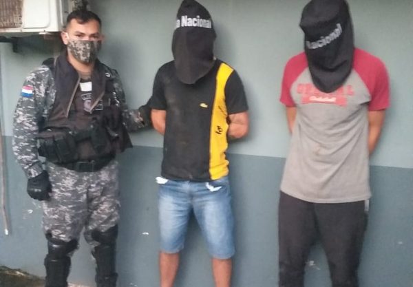 Detienen a presuntos ladrones