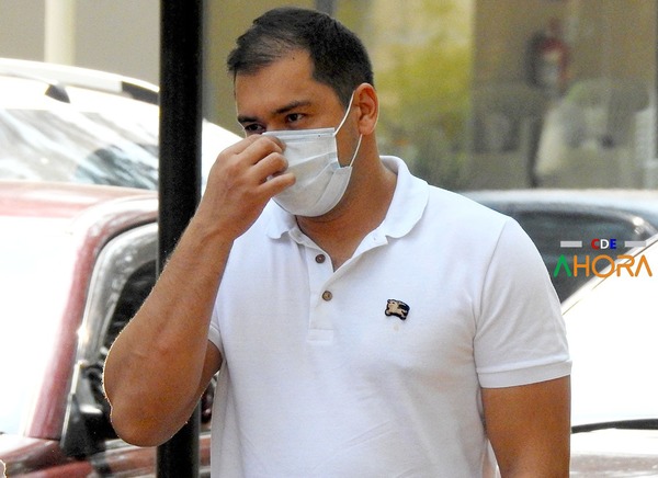 Prieto solo quiere usar PAPEL HIGIENICO PERFUMADO