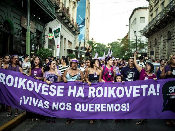 8M: Mujeres se unen a manifestación en su día