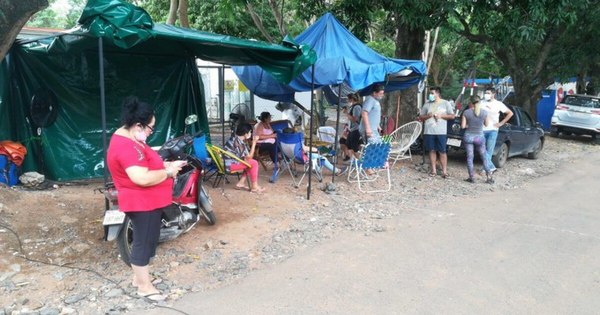 La Nación / Familiares de pacientes reclaman falta de infectólogos en el Ineram