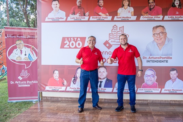 Dr. Portillo oficializa precandidatura a la intendencia de Hernandarias