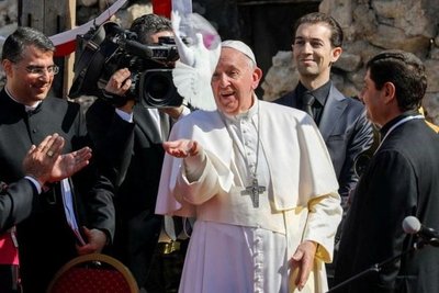 El papa Francisco regresa a Roma tras su histórica visita a Irak | .::Agencia IP::.