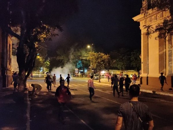 Habrían matado a joven para robarle durante manifestación · Radio Monumental 1080 AM