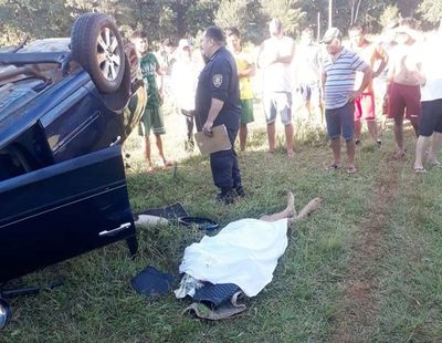 Automovilista fallece tras embestir contra árbol y tumbar violentamente – Diario TNPRESS