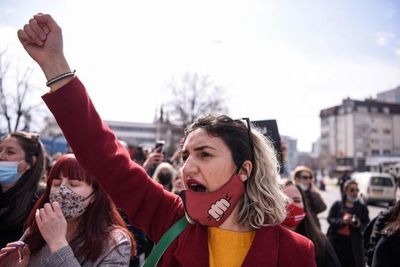 El rol protector que asumen las mujeres se ha intensificado con la pandemia - Mundo - ABC Color