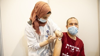 Lanzaron la campaña de vacunación para palestinos con permiso de trabajo | .::Agencia IP::.