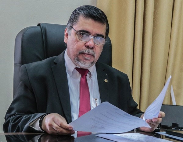 Cambios en el gabinete: Julio Borba es el nuevo ministro de Salud