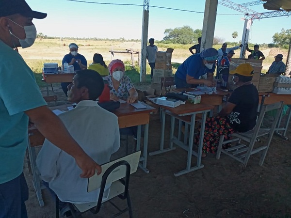 Trabajadores de blanco llevan asistencia médica a comunidades de Benjamín Aceval | .::Agencia IP::.