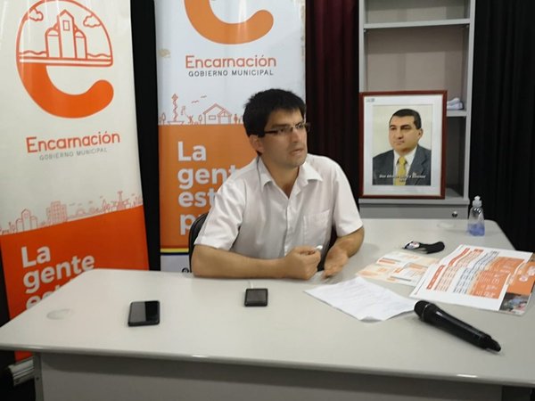 FUNCIONARIO RENÉ MIGLIO DA POSITIVO A COVID 19.