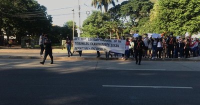 La Nación / Anularon exámenes en Economía-UNA por reglamento, dice decano