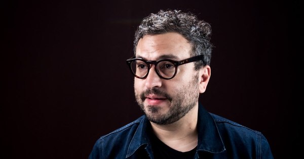 La Nación / Alonso Ruizpalacios: “Los policías de México son los más vulnerables pretendiendo ser los más fuertes”