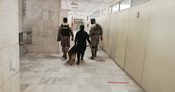 La Nación / Alerta máxima en Palacio de Justicia por amenaza de bomba