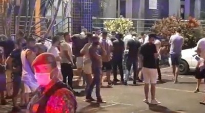 Expulsan a 86 brasileños del país, por aglomeración en un bar de Ciudad del Este