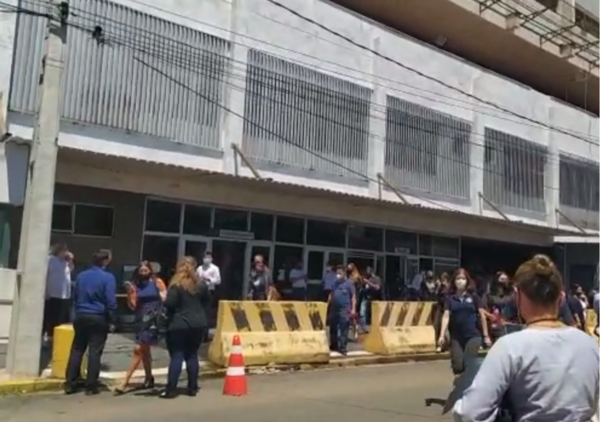 Evacúan el Poder Judicial por una amenaza de bomba - Megacadena — Últimas Noticias de Paraguay