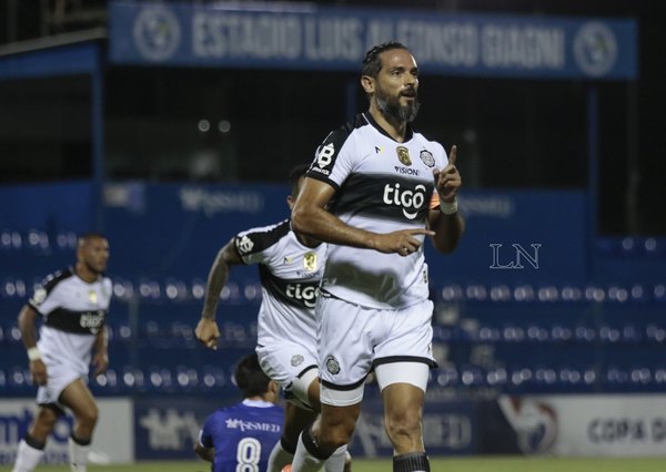 'Olimpia no te da tiempo para realizar procesos', indica Santa Cruz