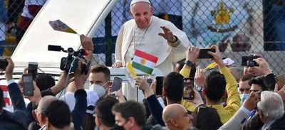 Papa llegó a Roma tras histórico viaje a Irak
