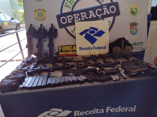 Incautan armas y municiones en el Puente de la Amistad