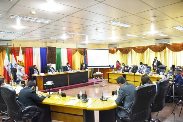 SESIÓN INAUGURAL LA JUNTA DEPARTAMENTAL E INFORME ANUAL DEL GOBERNADOR.