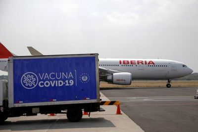 La Unión Europea confirmó que podrá bloquear las exportaciones de vacunas contra el COVID-19 para cumplir sus órdenes de compra