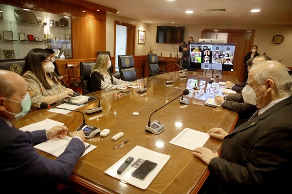 Abogados hacen el vacío al Presidente de la Corte Suprema - Judiciales.net